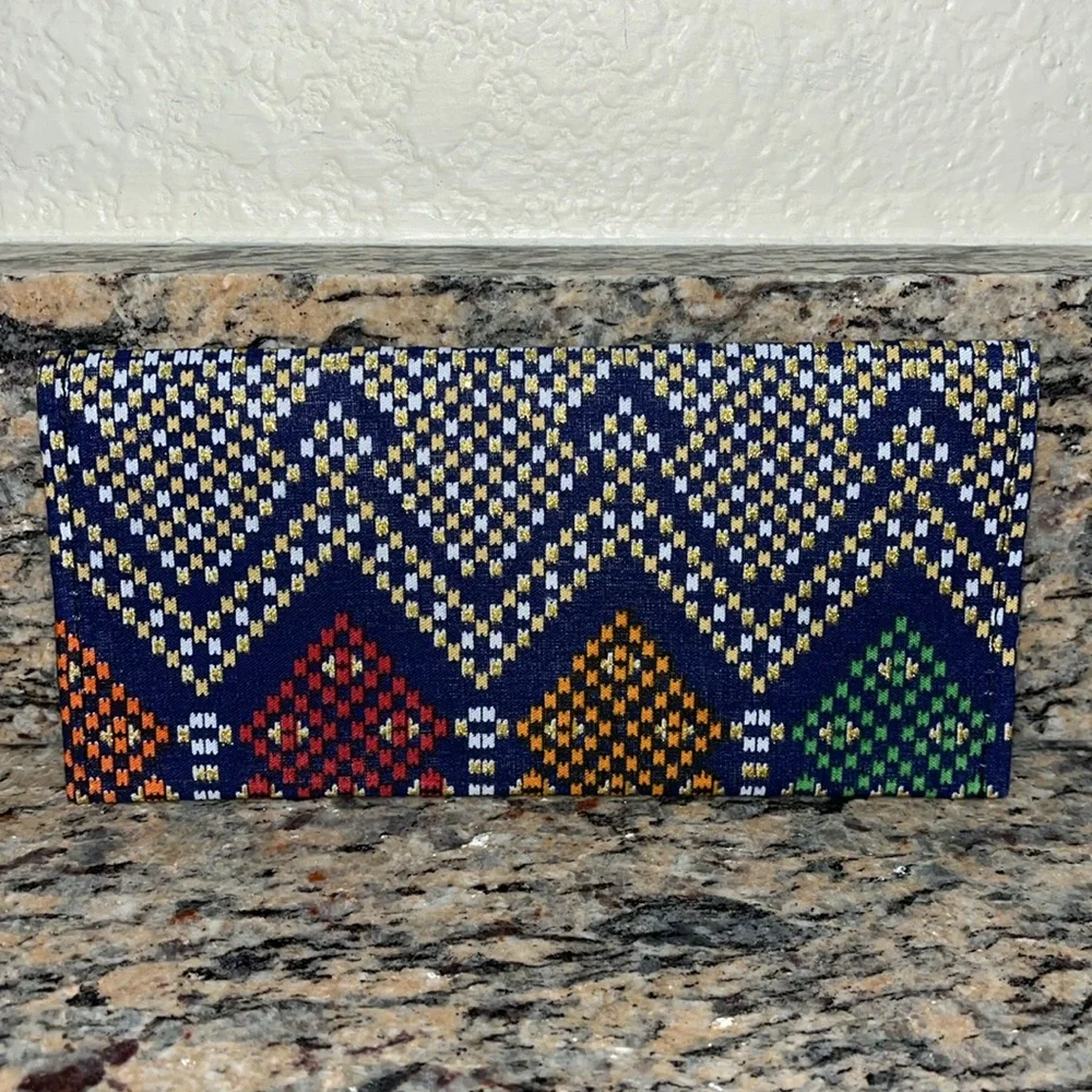 Chic Aztec Design Wallet - Picture 2 of 5